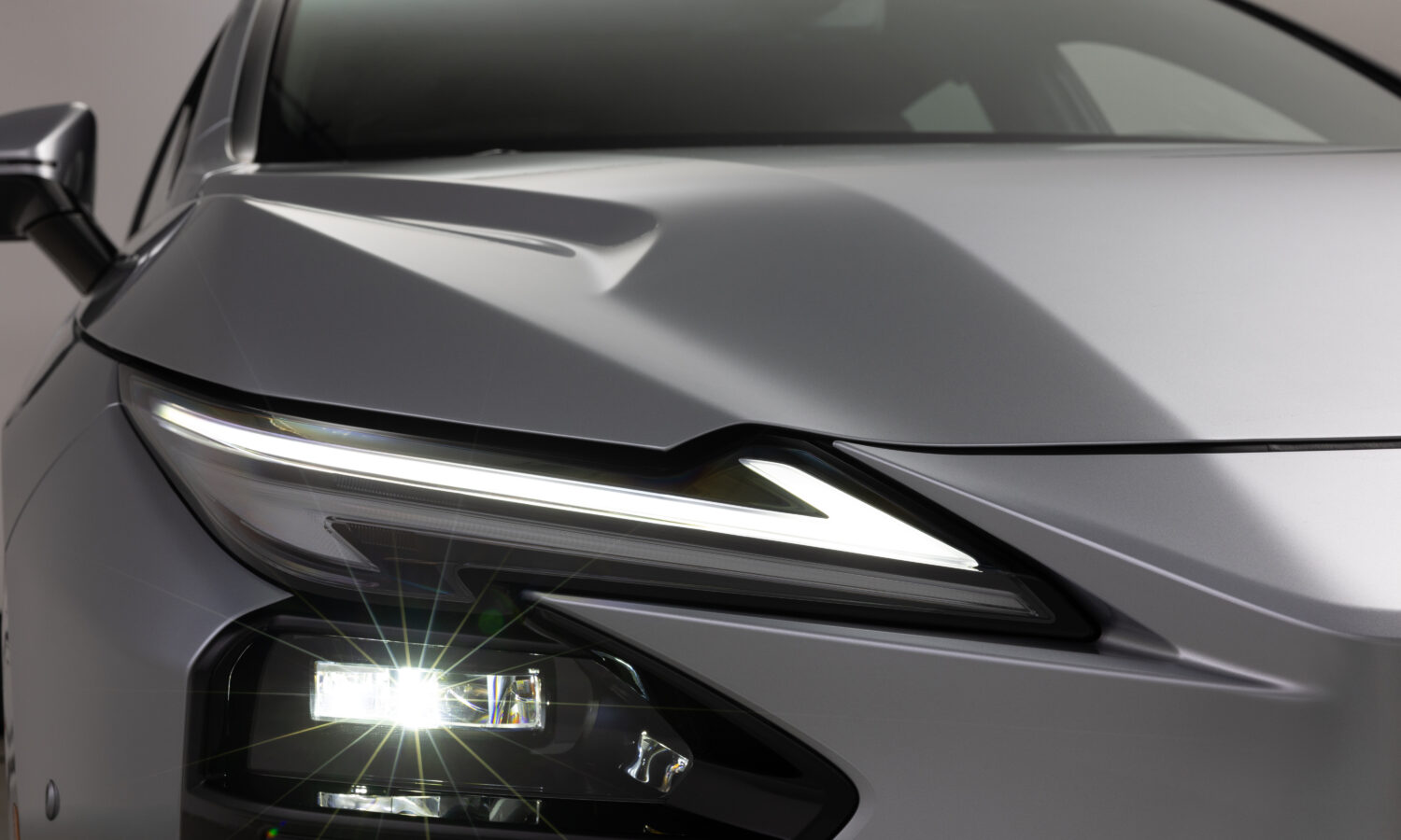 Lexus_ES500e_Luxury_09