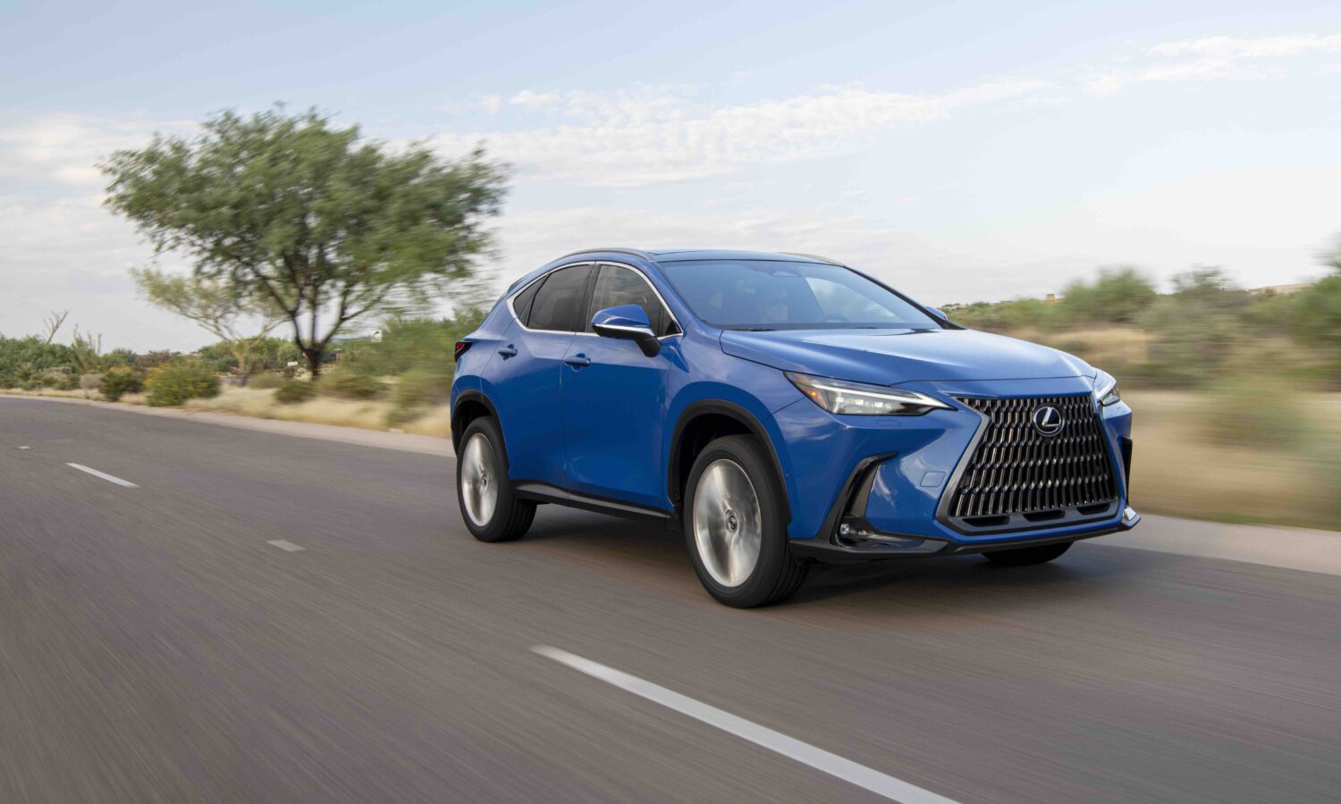 2026_Lexus_NX_350h_Luxury_GrecianWater_003