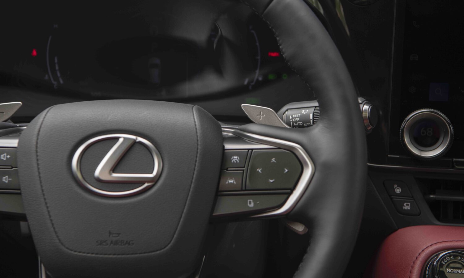 2026_Lexus_NX_350h_Luxury_Interior_076