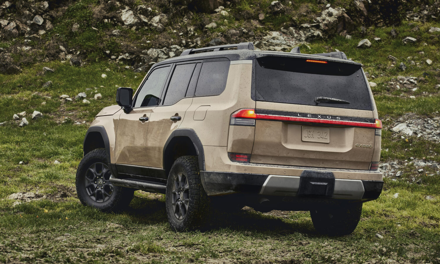 2026_Lexus_GX_Overtrail+_001