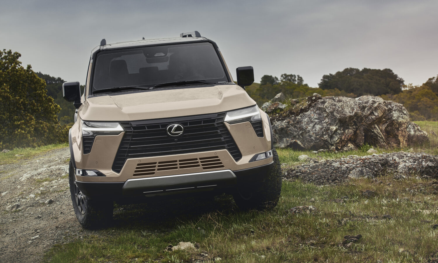 2026_Lexus_GX_Overtrail+_005