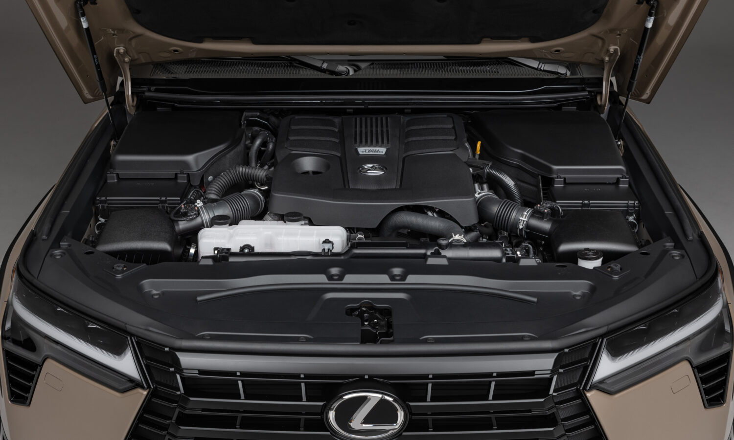 2026_Lexus_GX_Overtrail+_011