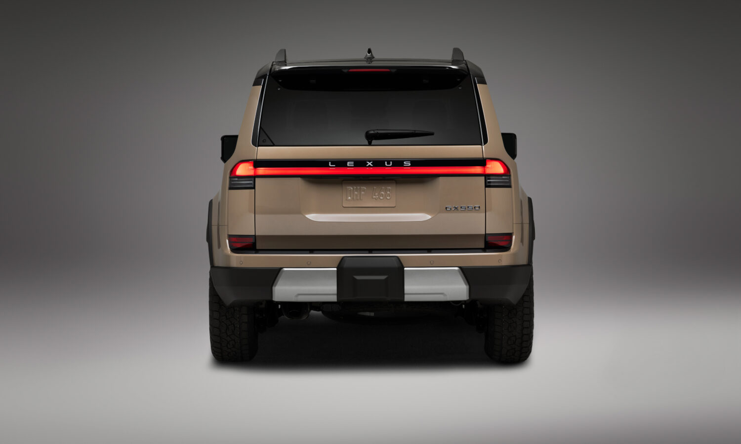 2026_Lexus_GX_Overtrail+_014