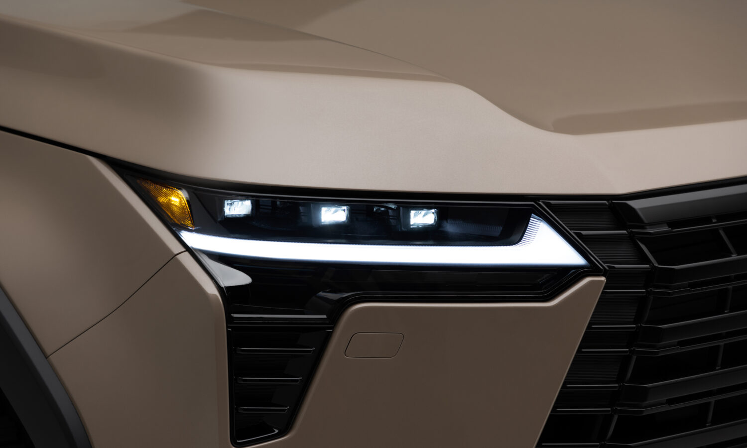 2026_Lexus_GX_Overtrail+_015