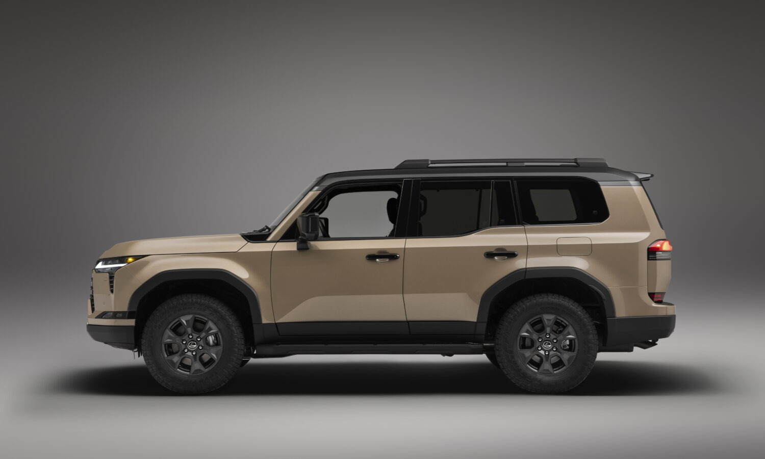 2026_Lexus_GX_Overtrail+_029