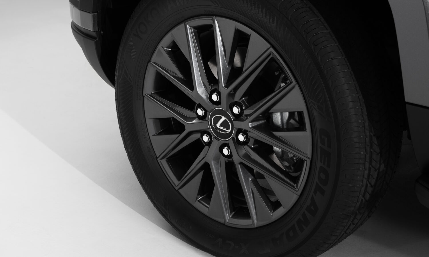 2026_Lexus_GX_Premium_011