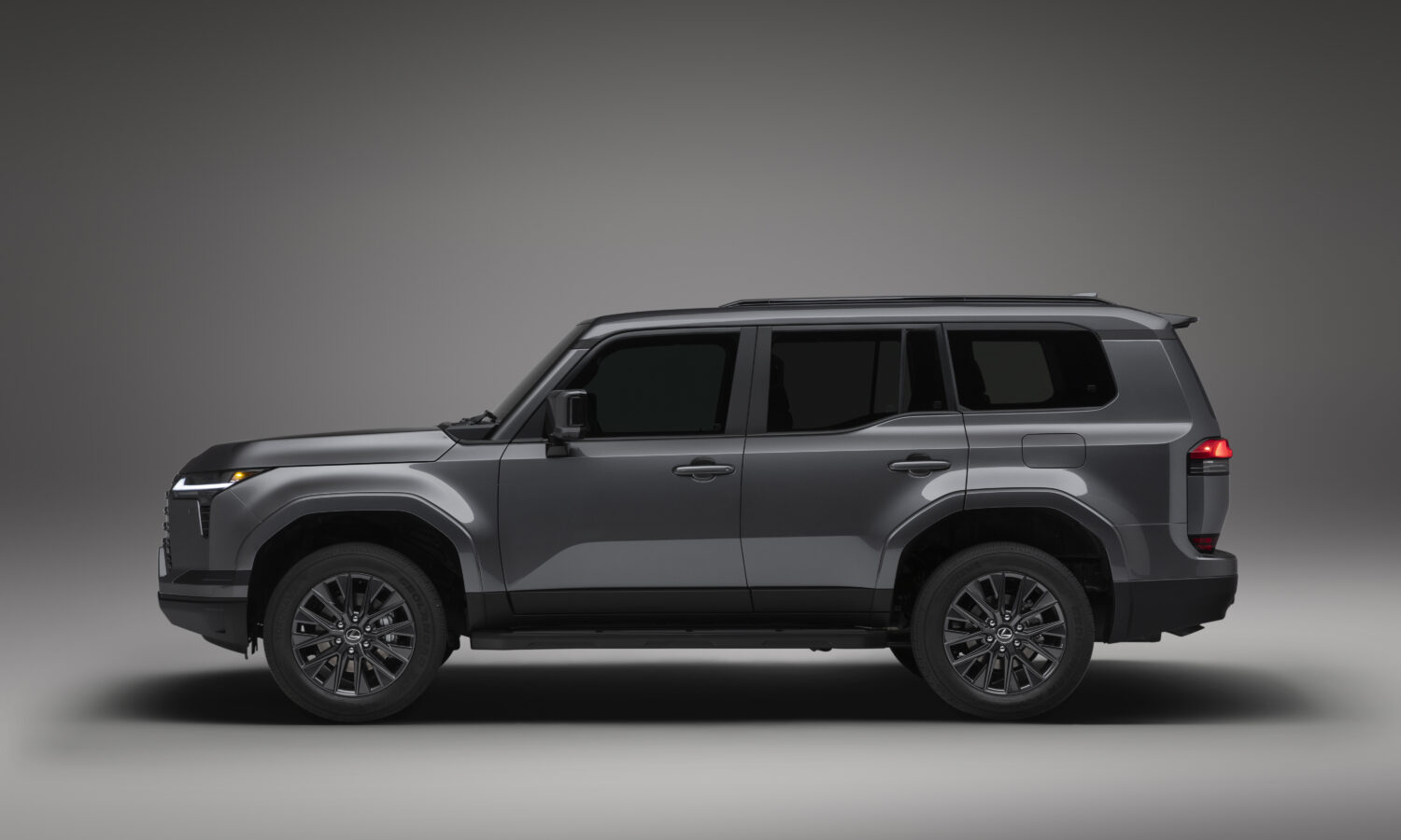 2026_Lexus_GX_Premium_009