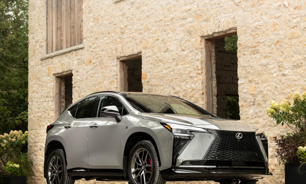 2027_Lexus_NX_<span class='no-uppercase'>350h</span>_F_SPORT_Incognito_010