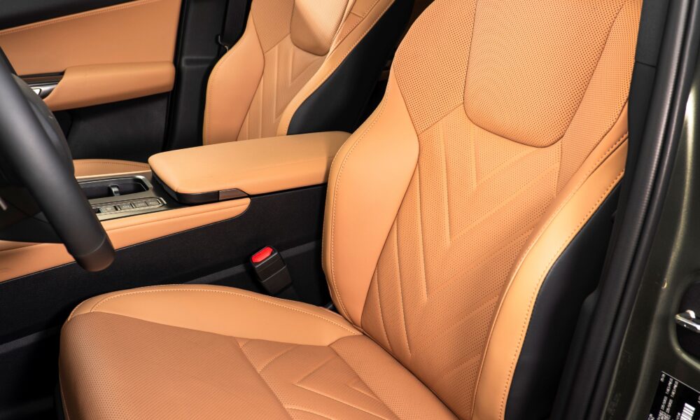 2027_Lexus_NX_<span class='no-uppercase'>450h</span>_PHEV_Luxury_Shaded_Ivy_029
